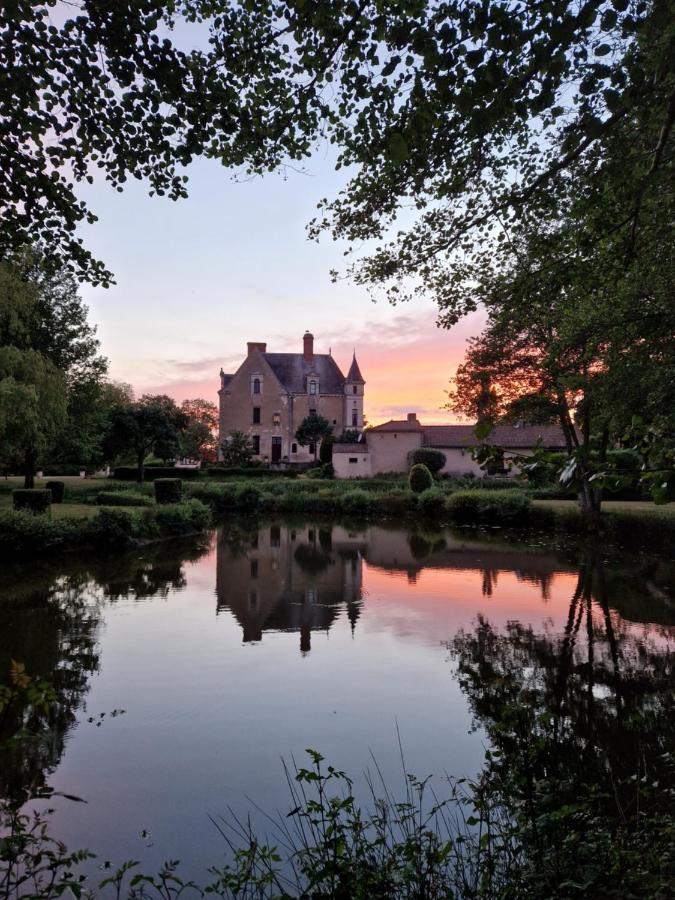 Chateau De La Verie ชาลองส์ ภายนอก รูปภาพ