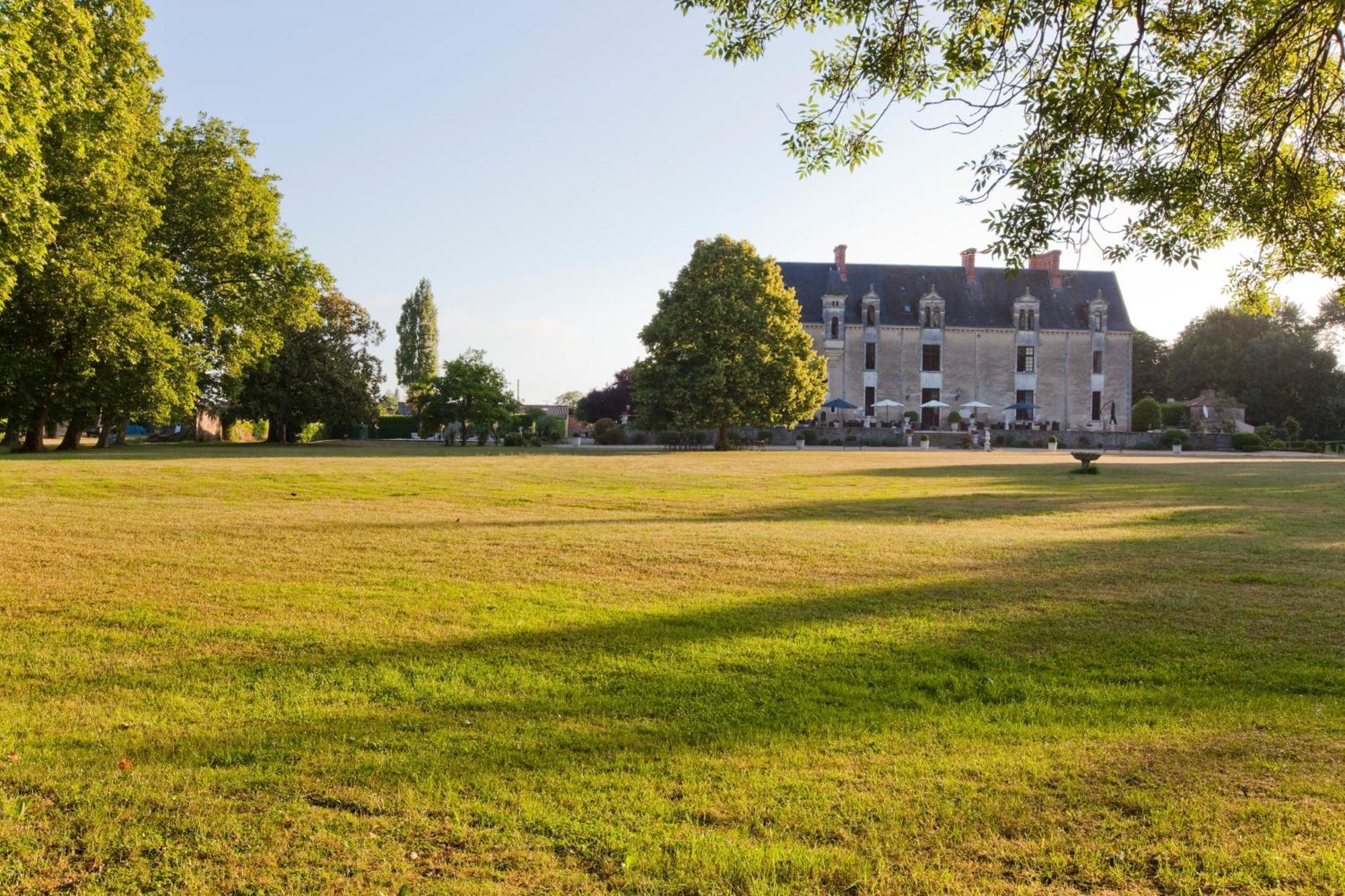 Chateau De La Verie ชาลองส์ ภายนอก รูปภาพ