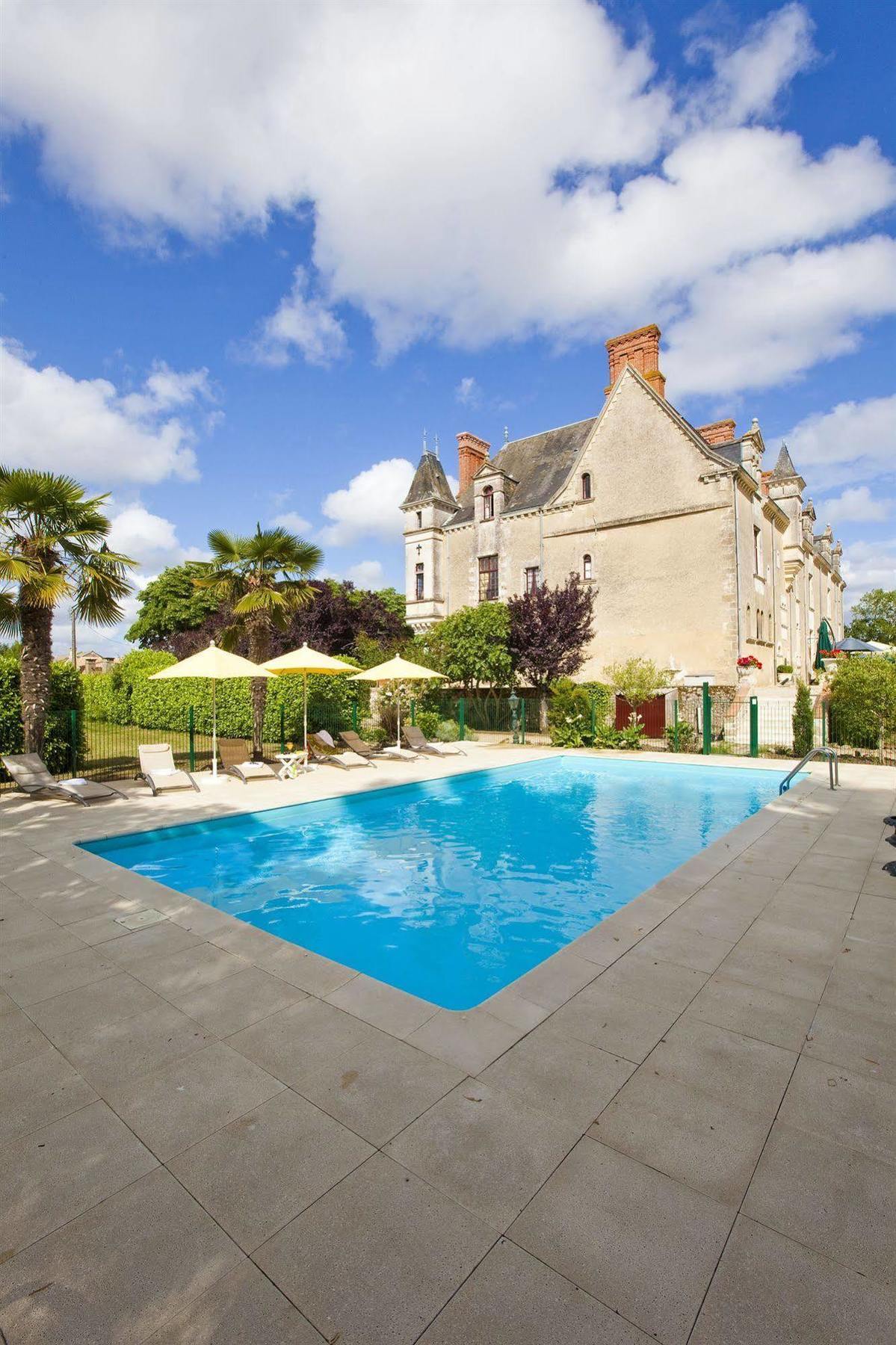 Chateau De La Verie ชาลองส์ ภายนอก รูปภาพ